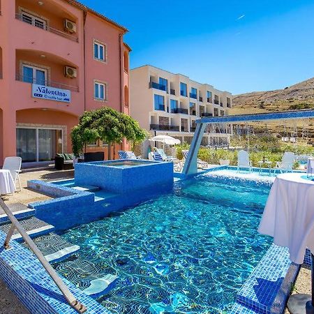 Bed & Breakfast Valentina Metajna Exterior foto