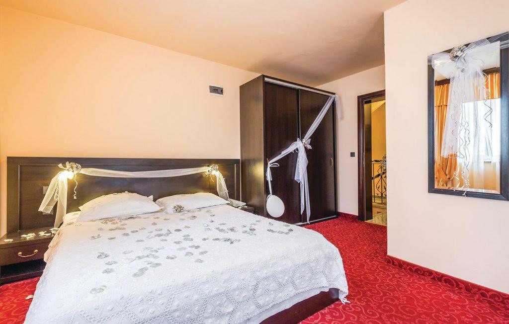 Bed & Breakfast Valentina Metajna Exterior foto